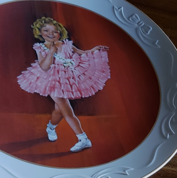 Vintage Shirley Temple Collector's Plate - Picture 2 of 11